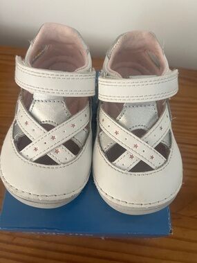 Stride Rite Kiki 2.0 white MaryJanes